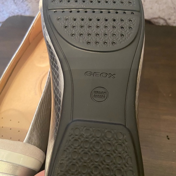 Geox Silver 3 Tone Flats NEW - Picture 6 of 6